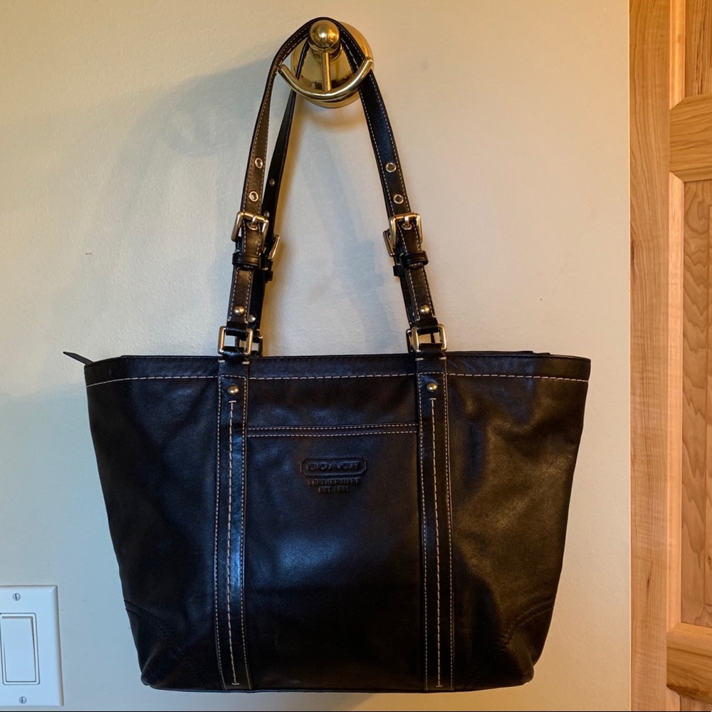 Coach shoulder tote